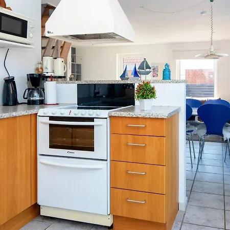 Tatil Evi 6 Person In Hvide Sande-by Traum *